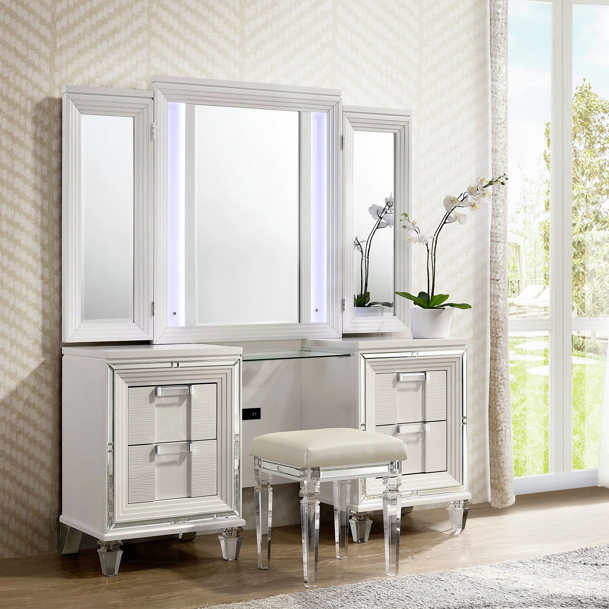 Twenty Nine – 3 Piece Vanity Set
