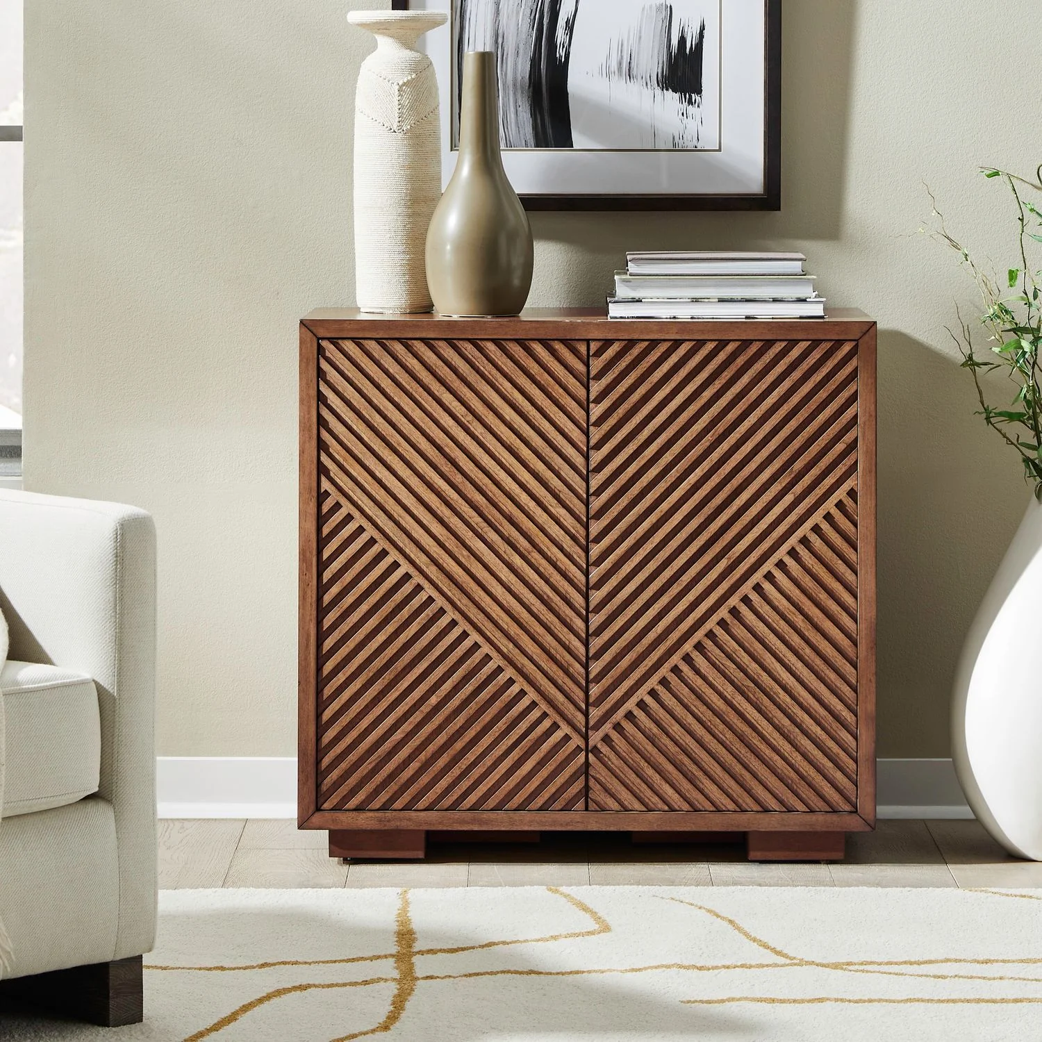 Easton – Accent Cabinet
