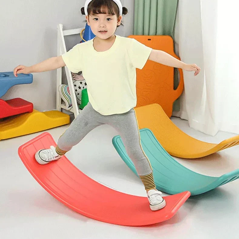 Curved Mini Athlete Balance Toy - Image 1