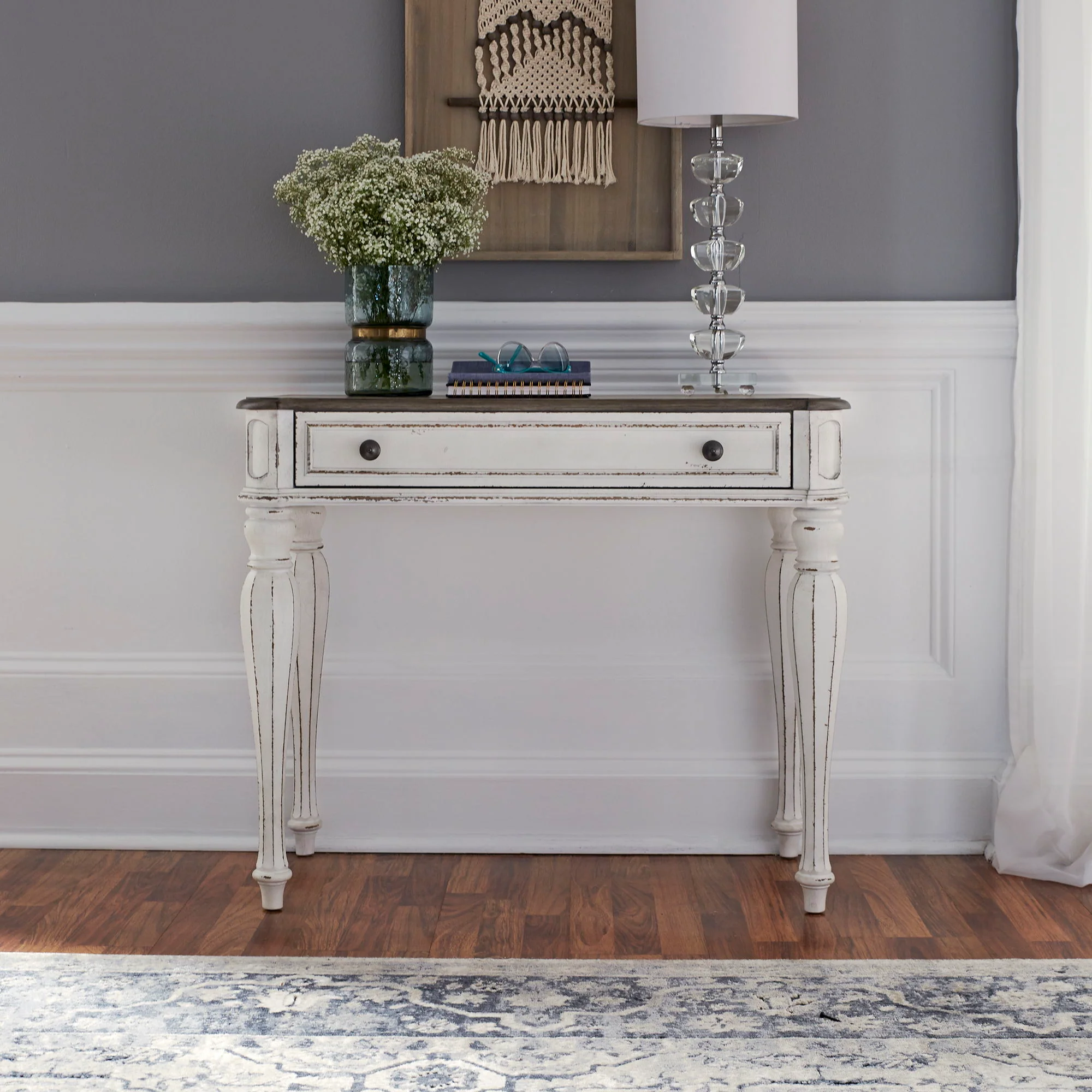 Magnolia Manor – Accent Vanity Desk/Nightstand – Antique White