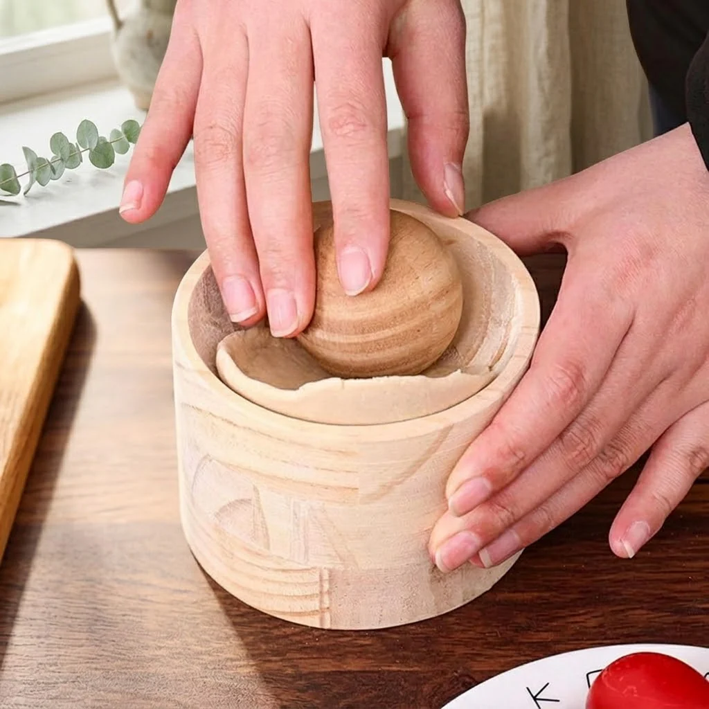 No Mess Dough Shape Wooden Mold - Image 3