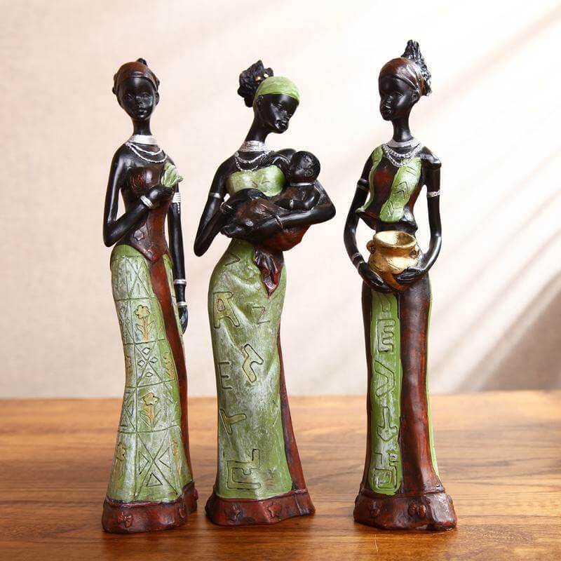 3 Women Art Love Figurine - Image 2