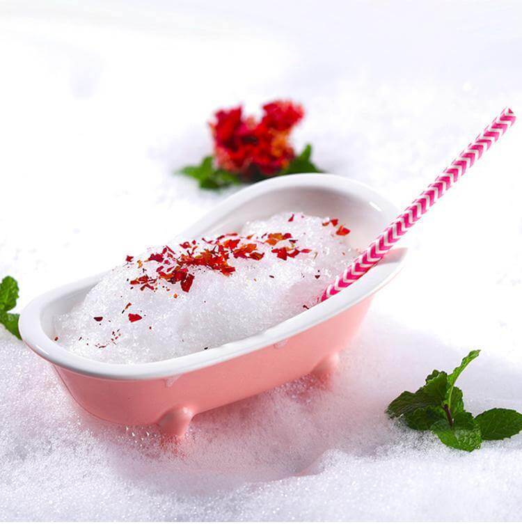3D Realistic Bathtub Milkshake Cup - Image 2