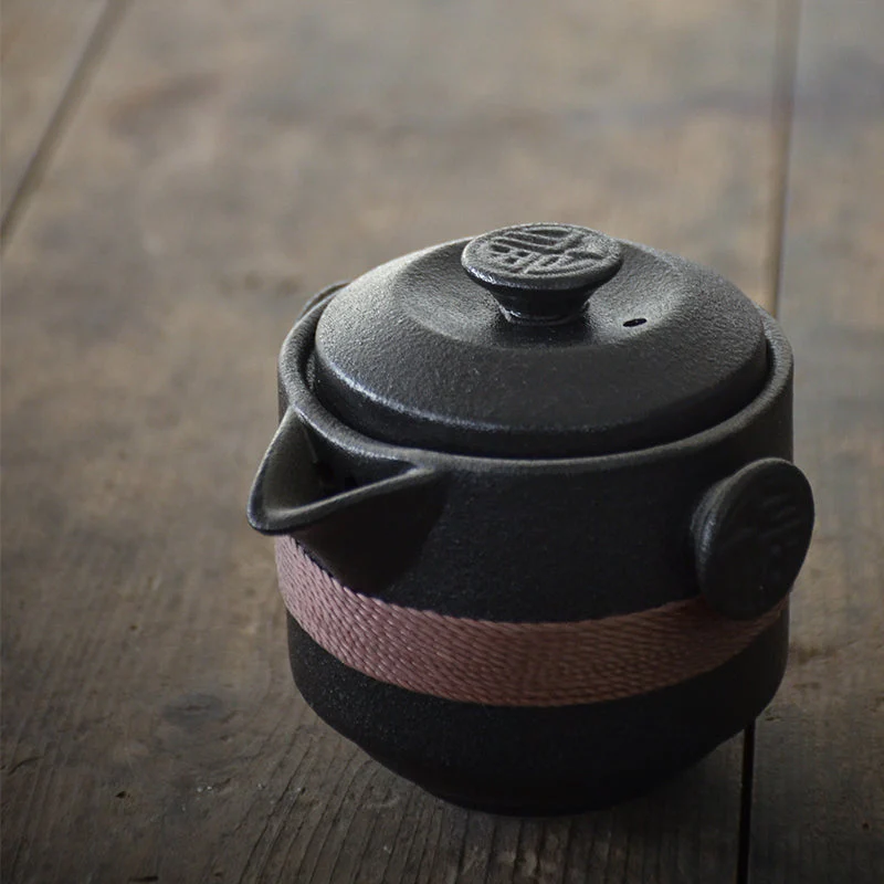 Elegant Ceramic Vintage Travel Teapot - Image 3