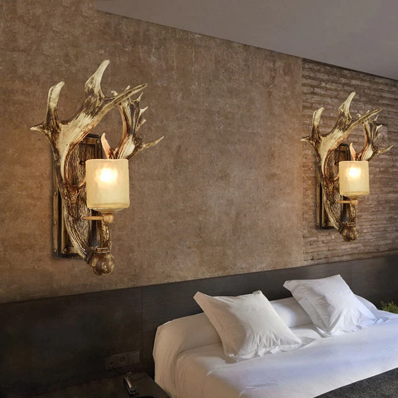 Antique Antler Wooden Wall Light - Image 2