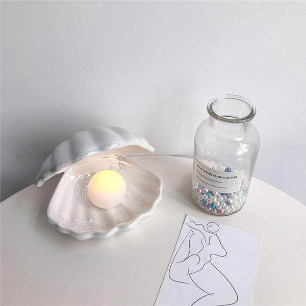 Portable Pearl in Shell Night Light - Image 2