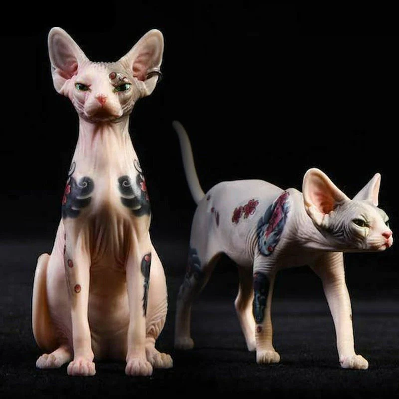 Decorative Tattooed Hairless Cat Figurine - Image 1