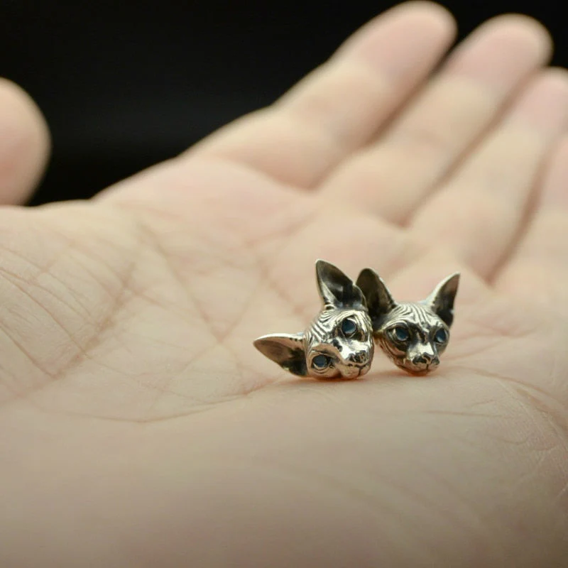 Vintage Silver Punk Cat Earrings - Image 3