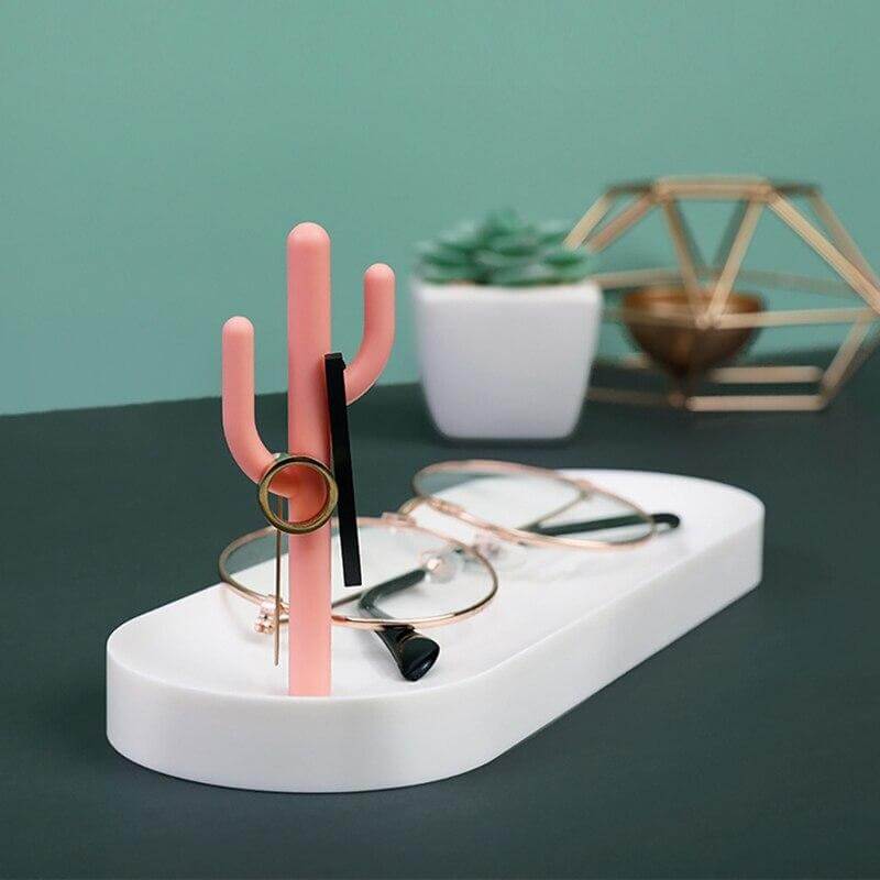 Creative Cactus Organizer - Image 1