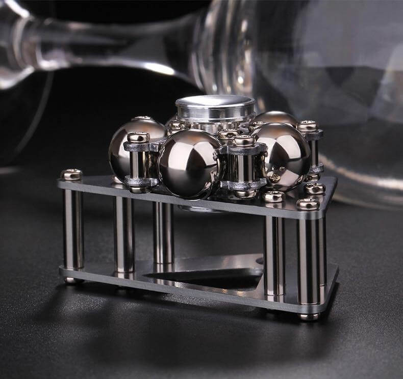 Anti-stress Metal Triangle New Fidget Spinner - Image 2