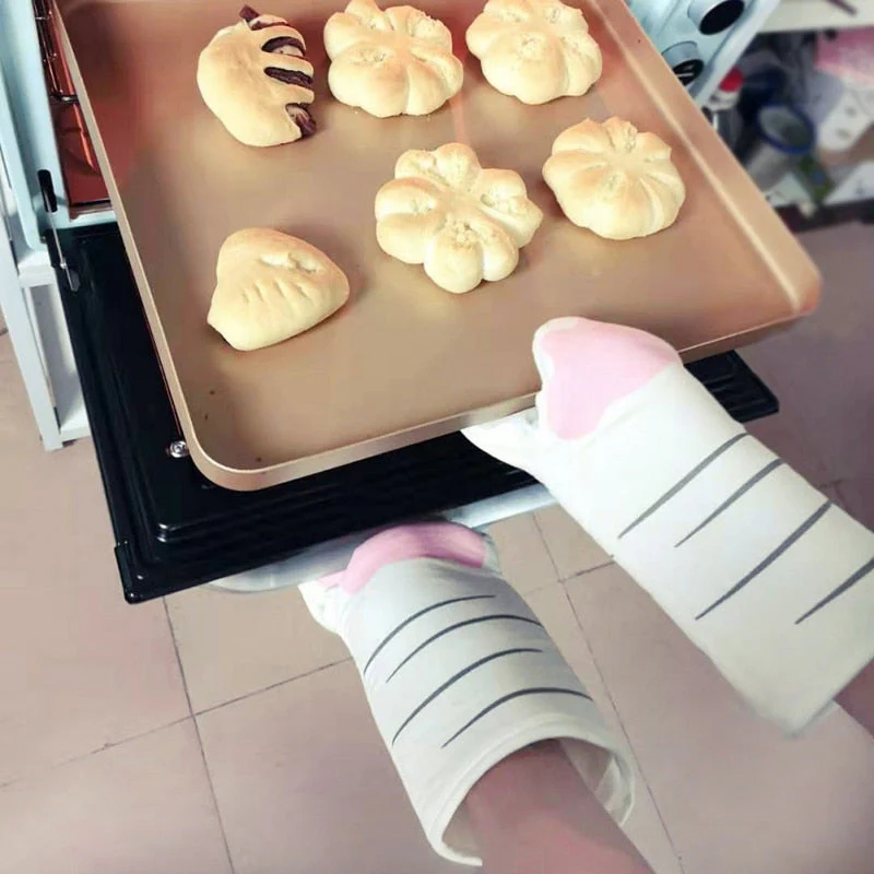Cute Cat Paws Oven Mitts - Image 2