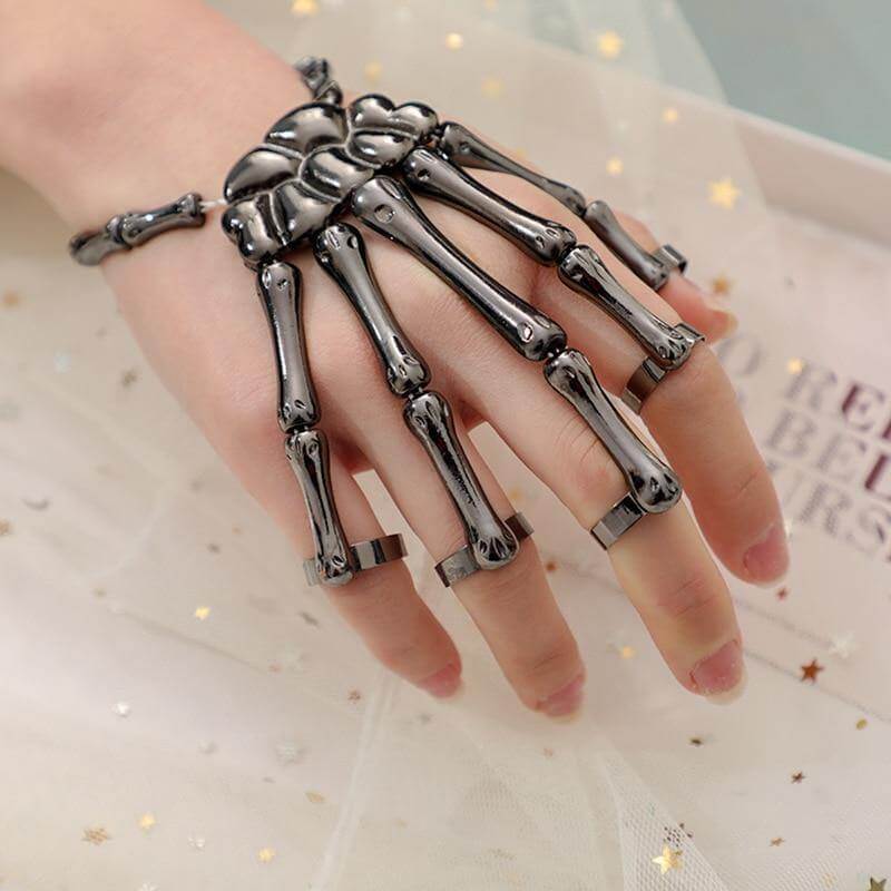 Skeleton Punk Halloween Finger Bracelet - Image 1