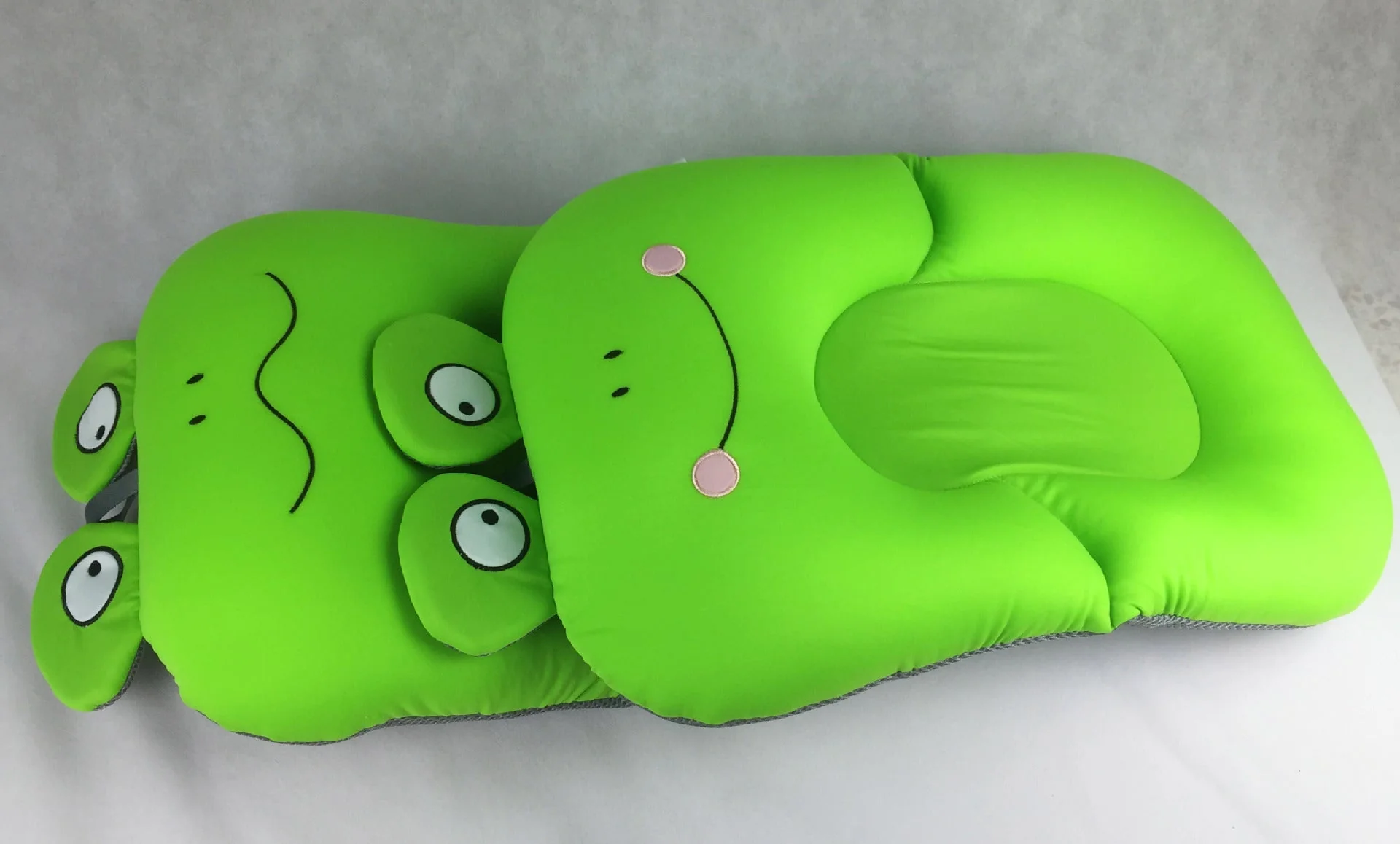 Portable Newborn Baby Shower Cushion - Image 3