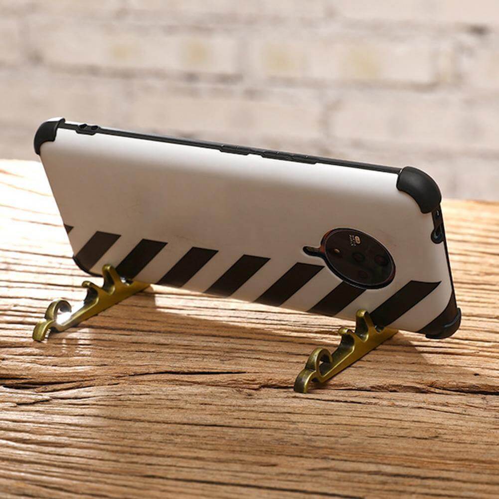 Multifunctional Magnetic Retro Key Phone Holder - Image 2