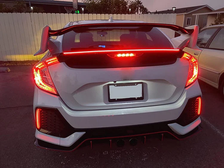 Universal Carbon Fiber LED Car Tail Light - Image 2