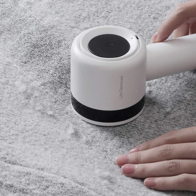 Rechargeable Easy Lint Remover Tool - Image 1