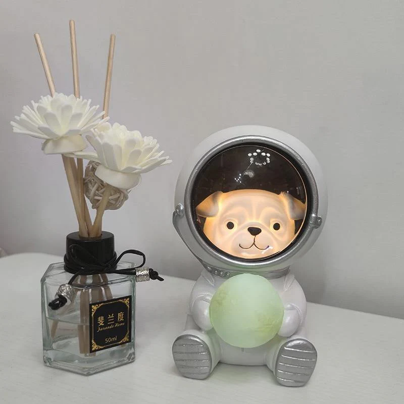 Astronaut Pet LED Night Light - Image 1