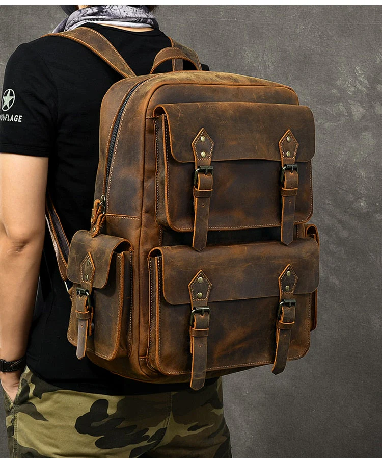 Large Capacity Leather Retro Men's Outdoor Backpack - Image 3