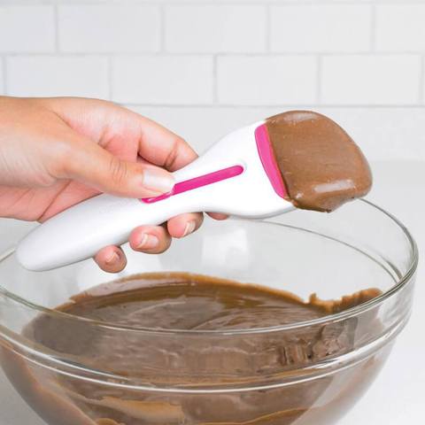Non-Stick Cupcake Decoration Scoop - Image 2