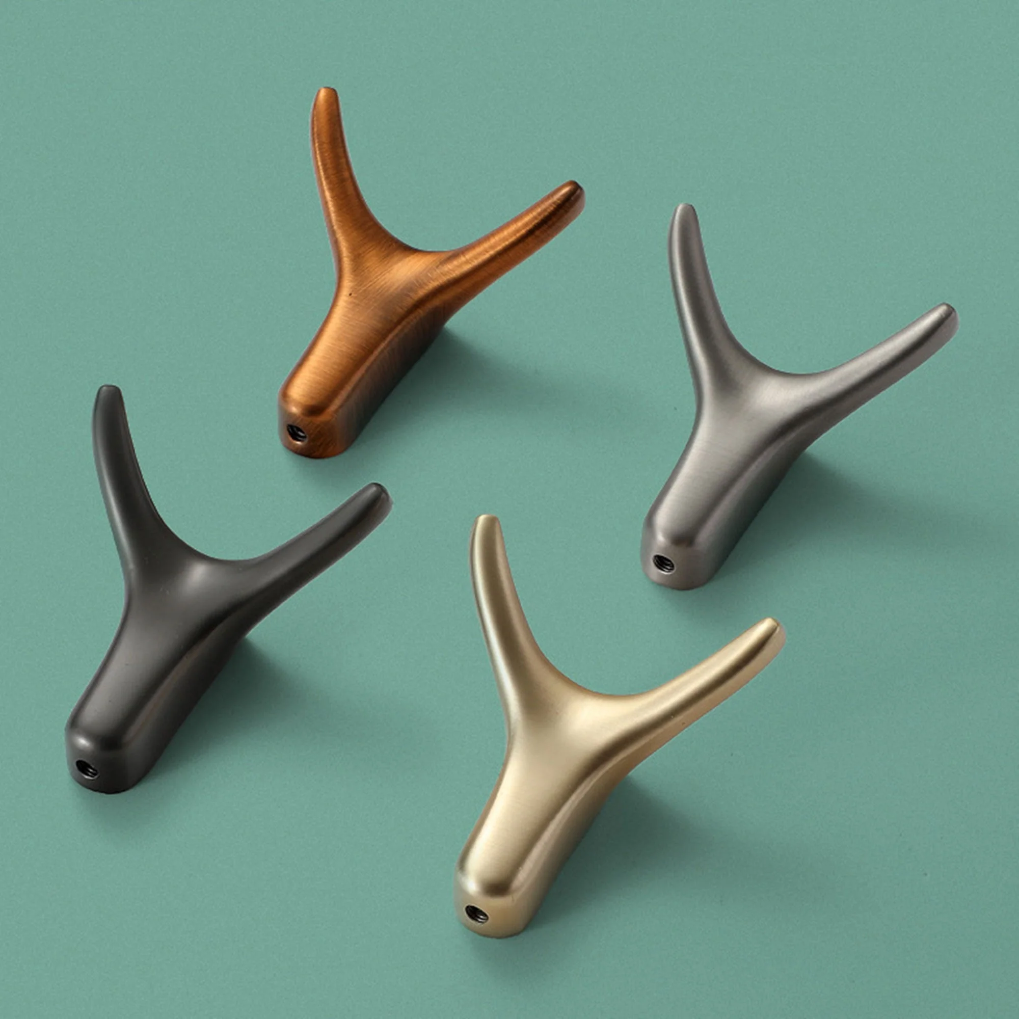 Nordic Bull Head Wall Hooks - Image 2