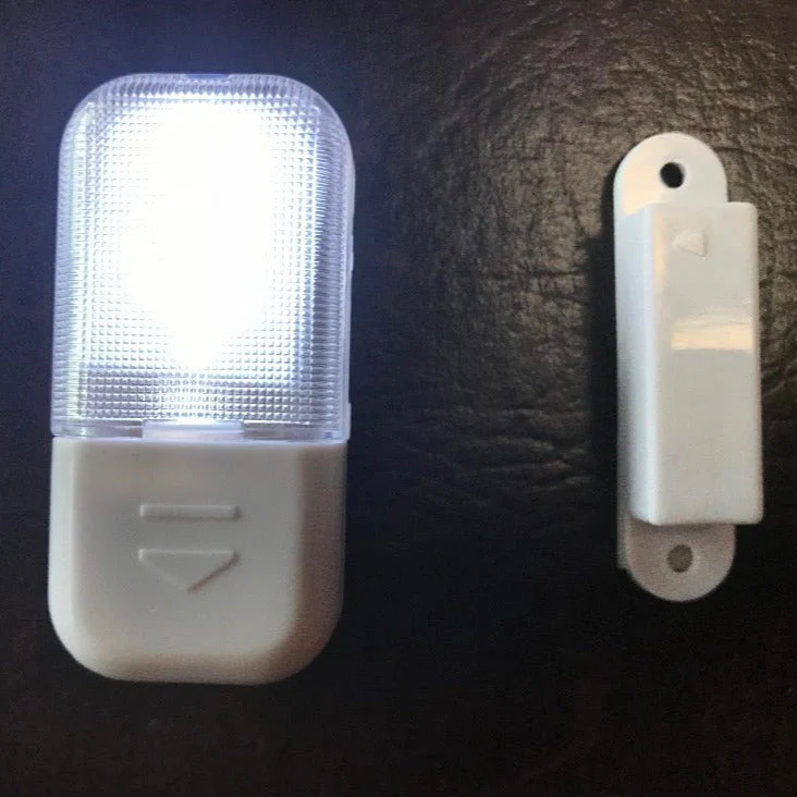 Magnetic Automatic Mini Door LED Lamp - Image 1