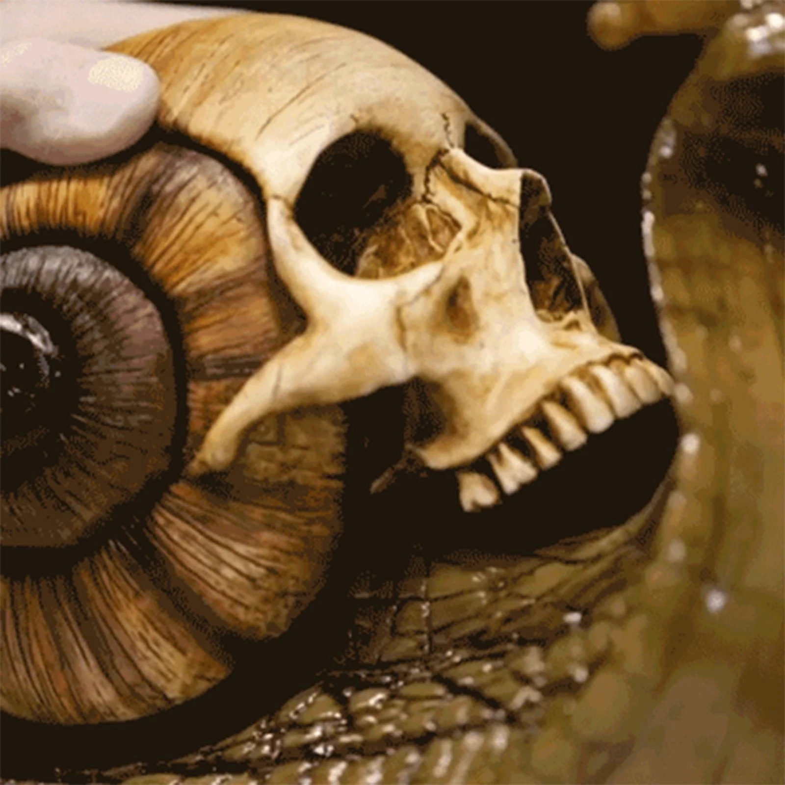 Horror Snail Miniature Sculpture - Image 3