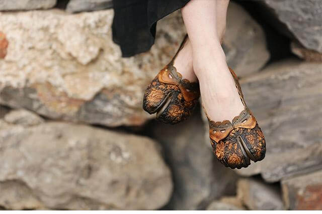 Vintage Handmade Women Leather Shoes - Image 3