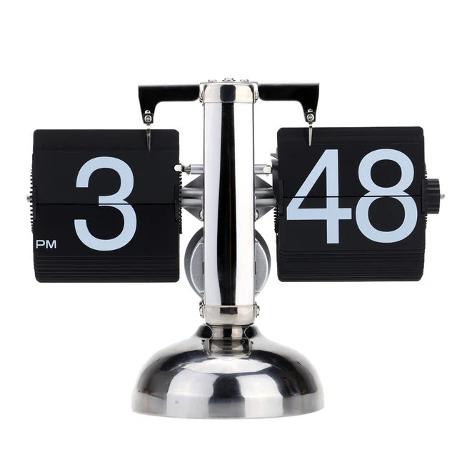 Small Scale Table Retro Flip Clock - Image 3