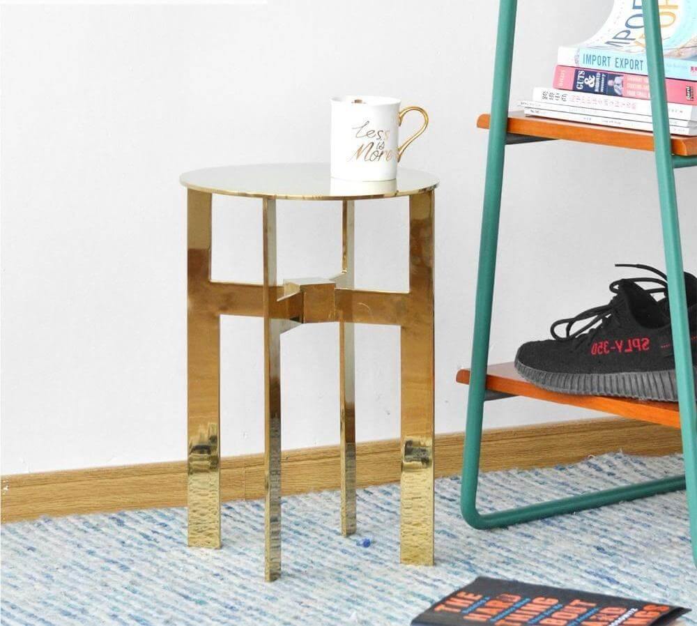 Simple Designer Side Table Chair - Image 1