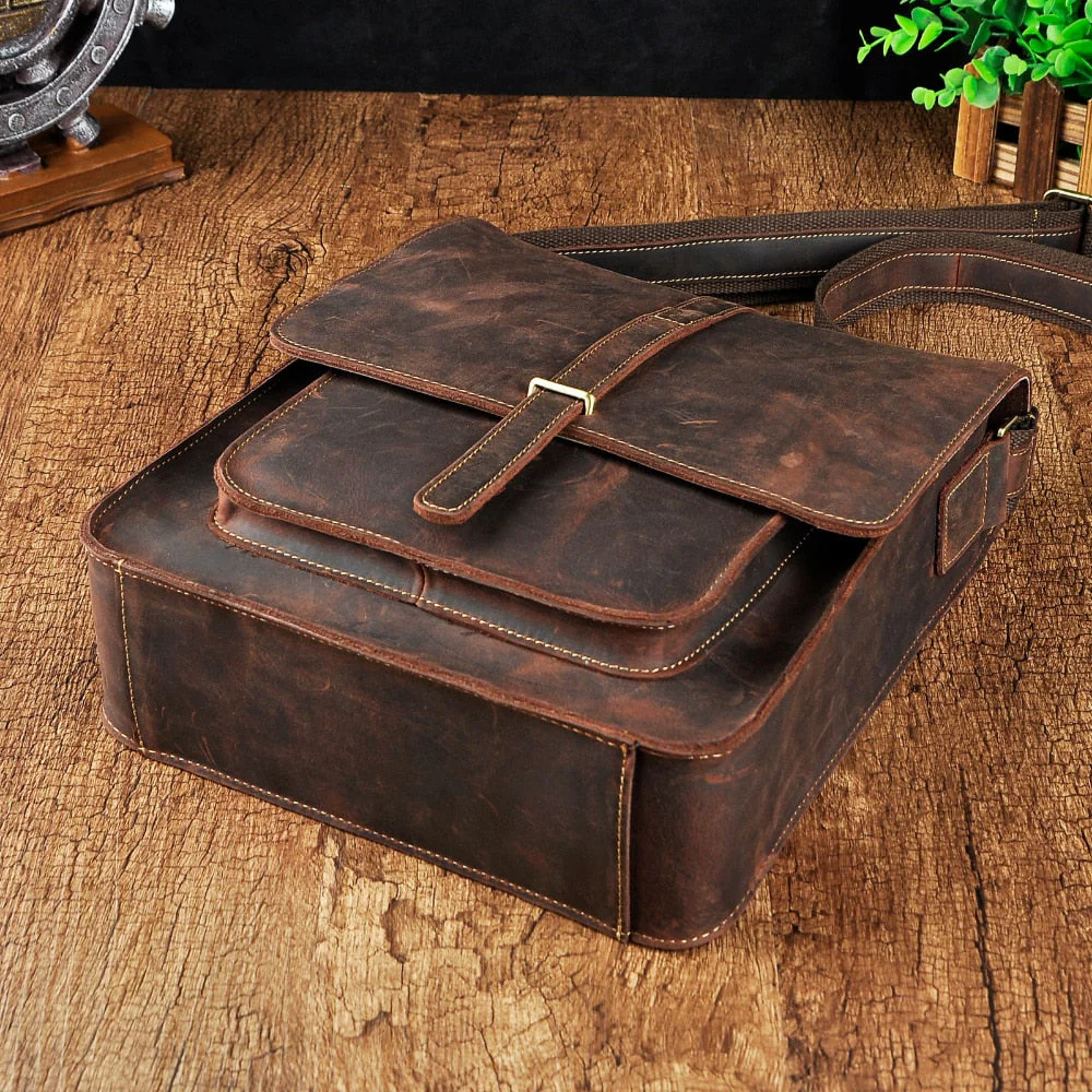 Vintage Stylish Leather Casual Messenger Bag - Image 1