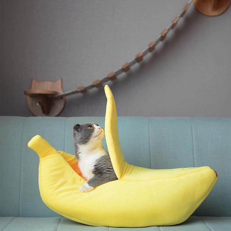 4 Colors Cute Banana Peel Cat House - Image 1
