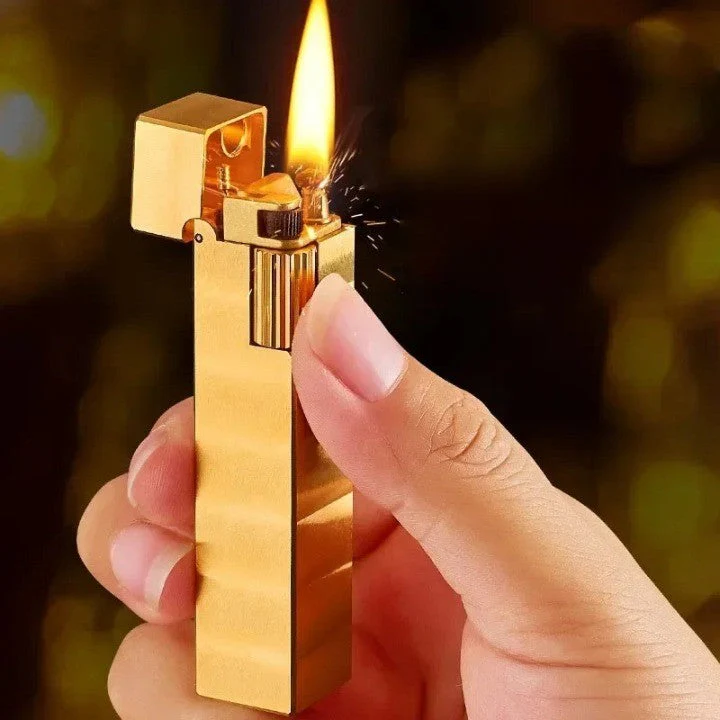 Retro Handmade Pure Copper Kerosene Lighter - Image 1
