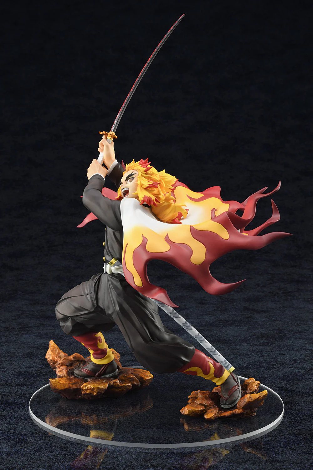 Bellfine Demon Slayer Kimetsu no Yaiba Kyojuro Rengoku 1:8 Scale PVC Figure - Image 3