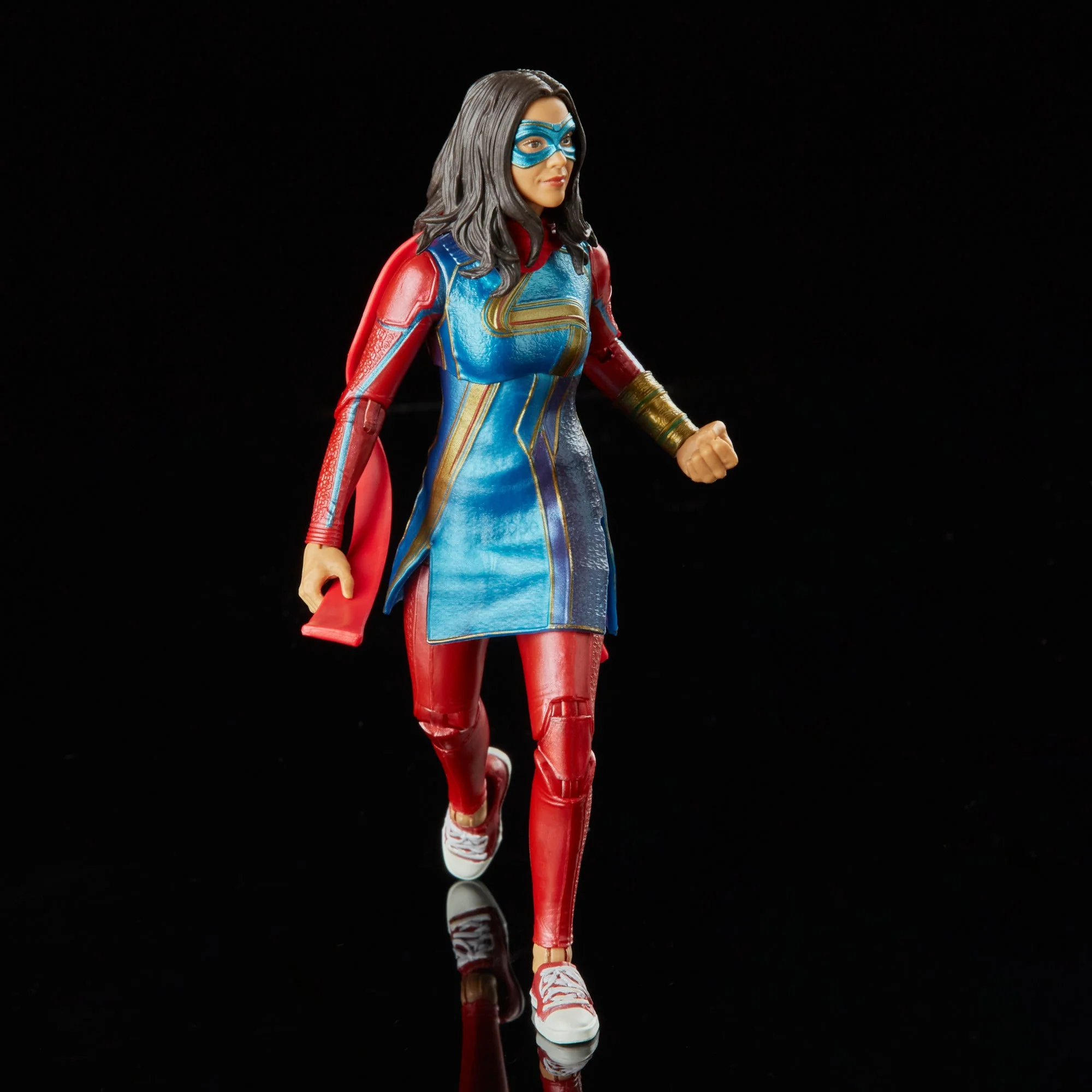 Hasbro Marvel Avengers Legends Series Disney Plus Ms Marvel MCU Series Action Figure 6-inch - Image 3