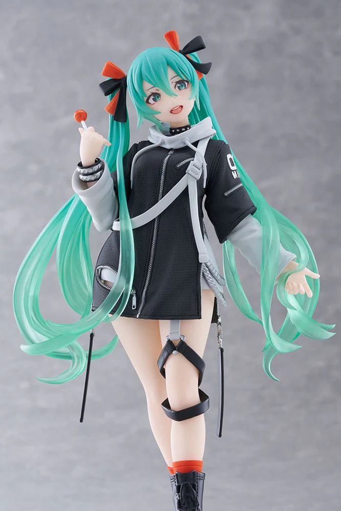 Taito - Hatsune Miku Fashion Punk Ver. Figure - Image 2