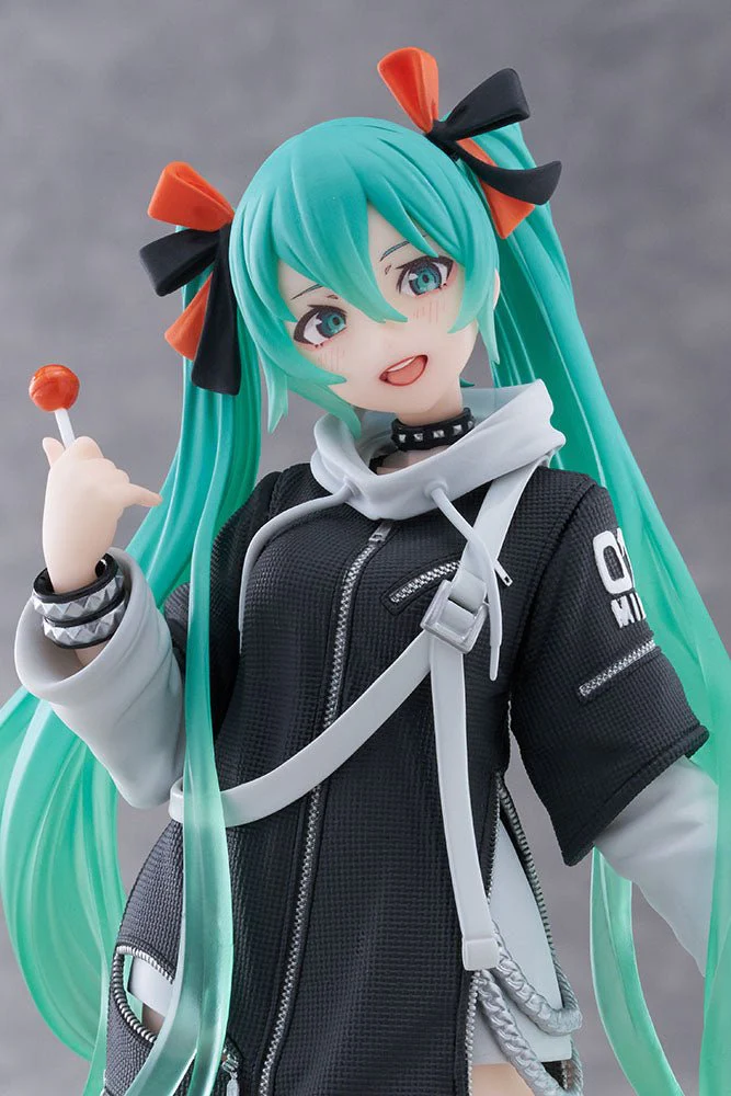 Taito - Hatsune Miku Fashion Punk Ver. Figure - Image 3