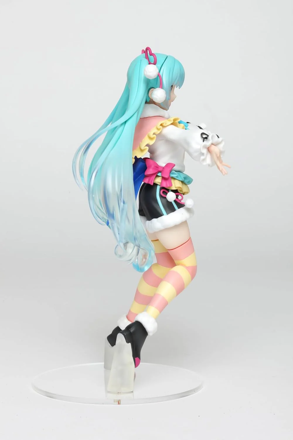 Taito - Hatsune Miku Winter Image Ver. Prize Figure - Image 3